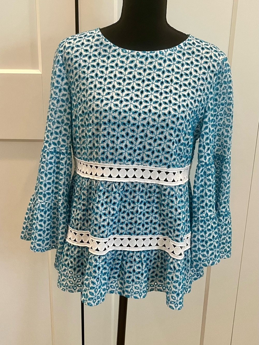 Lilly Pulitzer Turquoise Embroidered Top with White Crochet Accents Resortwear